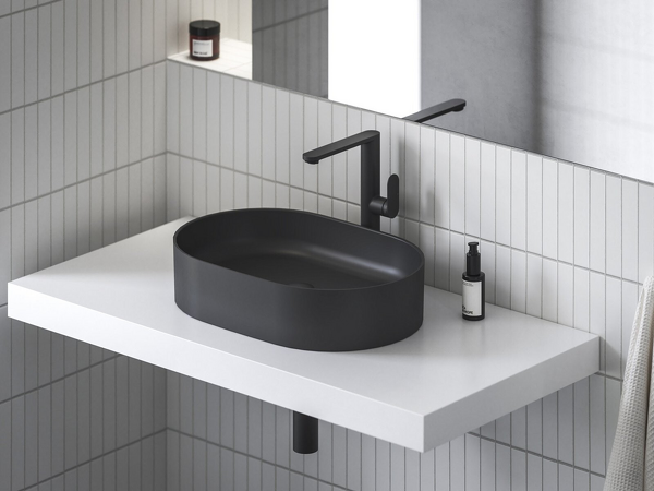 CR II 015.22BL Umyvadlová stojánková baterie 300 mm bez výpusti, černá